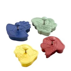 Williams Sonoma Snow White and the Seven Dwarfs Cookie Cutters
